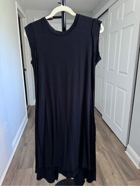 Sleeveless Black Midi Dress - Minimalist Silhouette